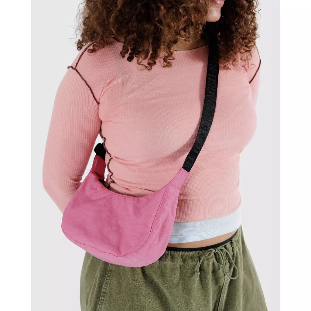 Baggu - Small Nylon Crescent bag - Azalea Pink | nzweekend