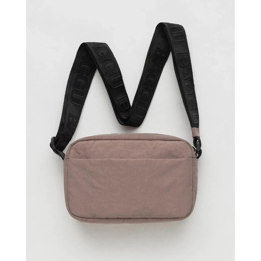 Baggu – Camera crossbody bag - Taupe | nzweekend