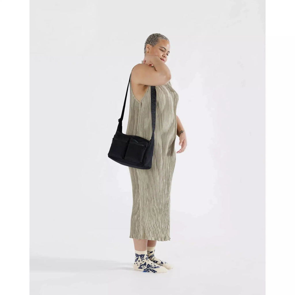 Baggu - Medium Cargo Crossbody bag - Black | nzweekend